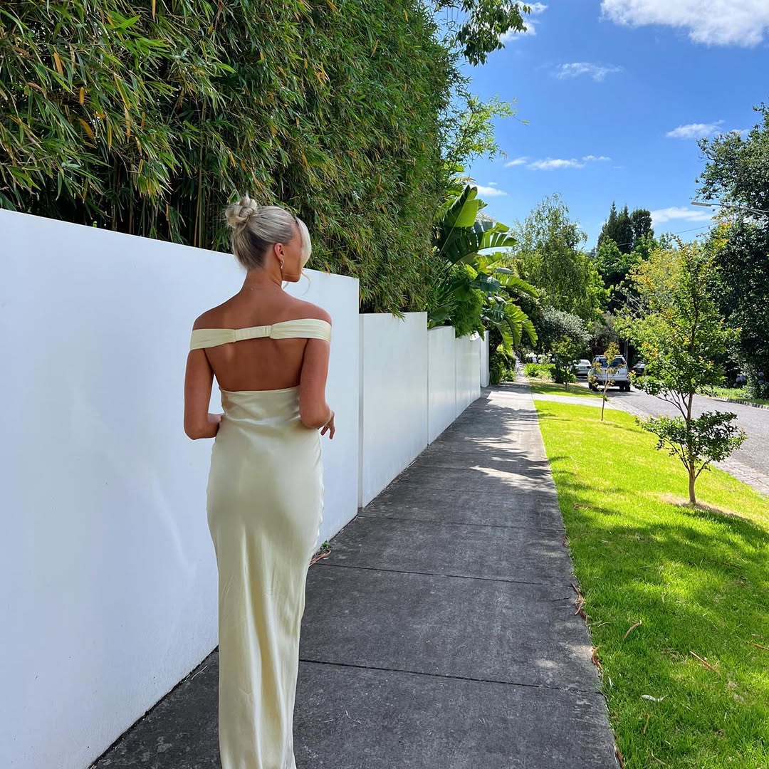 Lunivé | Satin Backless Maxi Dress